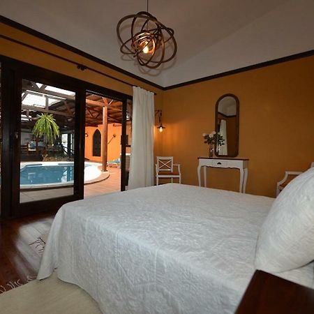 Villa Spa Las Tinajas Triquivijate 外观 照片