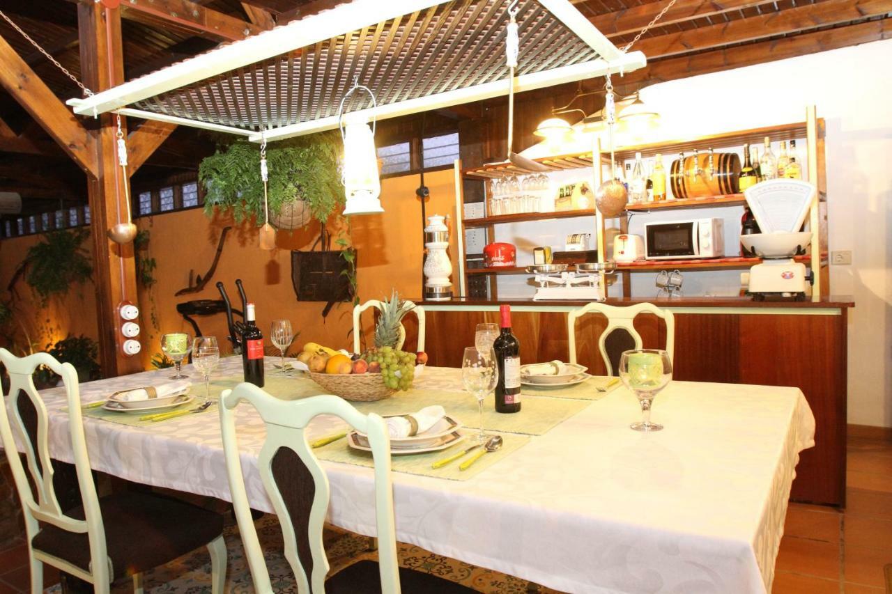 Villa Spa Las Tinajas Triquivijate 外观 照片