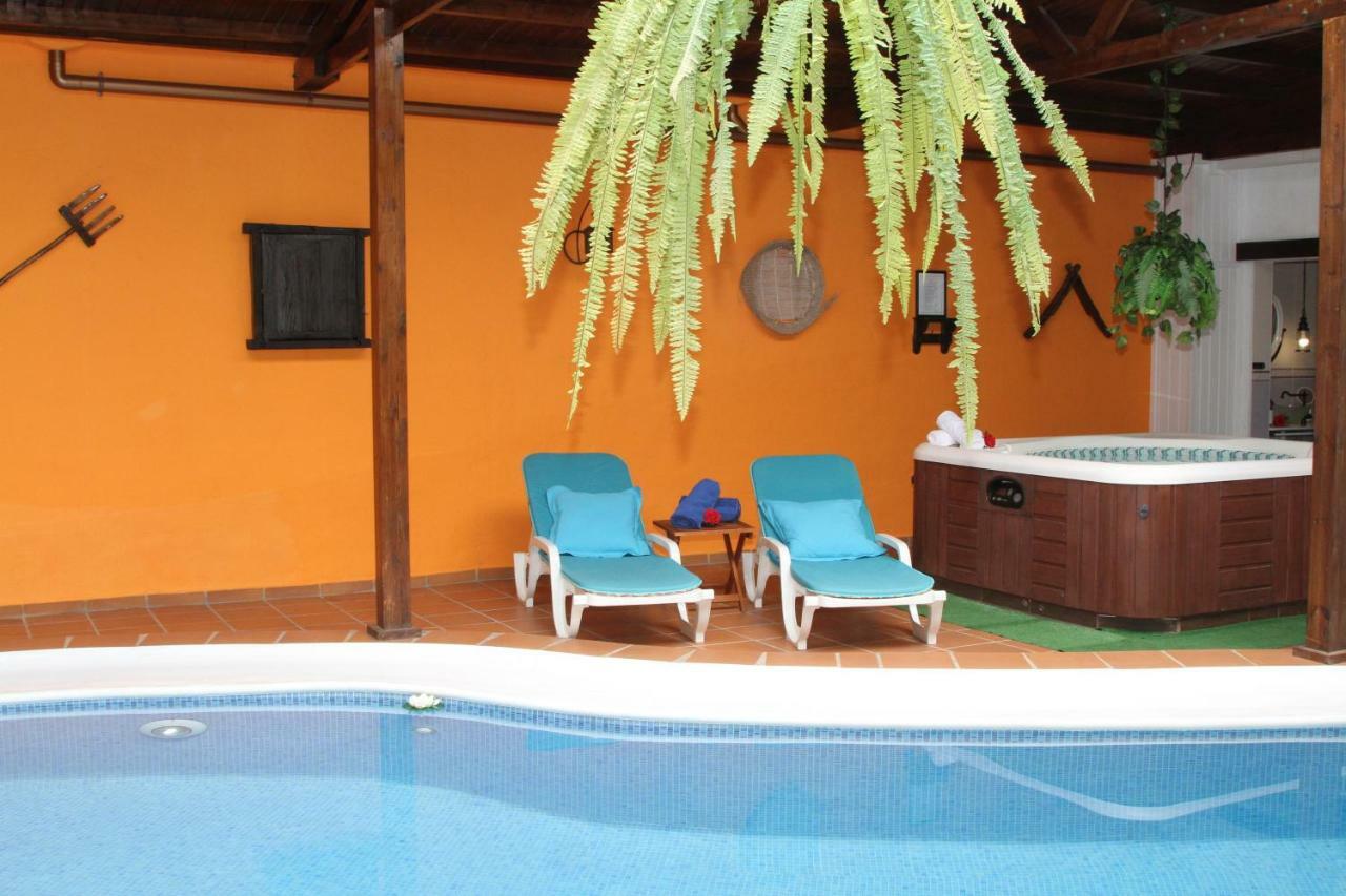Villa Spa Las Tinajas Triquivijate 外观 照片