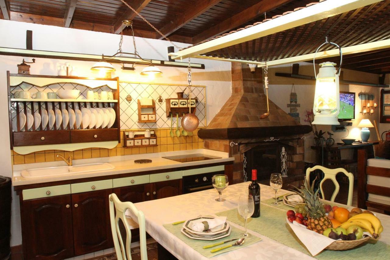 Villa Spa Las Tinajas Triquivijate 外观 照片
