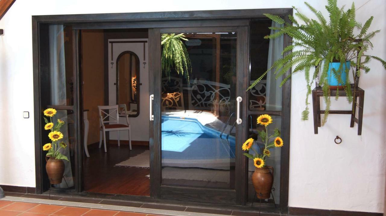 Villa Spa Las Tinajas Triquivijate 外观 照片